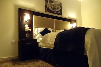 Al Makarim Hyat Furnished Units 3 photo 3
