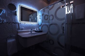 Rose White Hotel photo 5