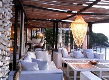 Hotel Bar