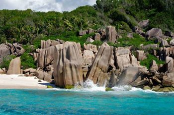 La Digue Island Lodge - Tap to explore photos