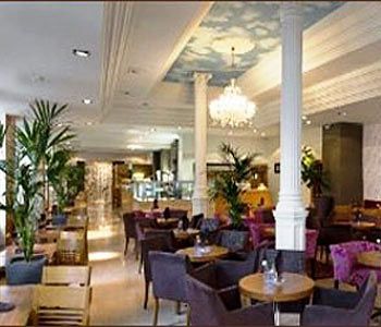 Hotel Lounge