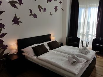 Hotel Modena Bratislava image 1