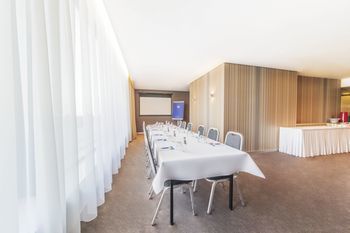 Executive Lounge