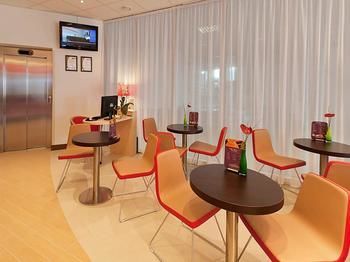 Hotel Bar