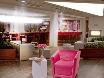 Hotel Lounge