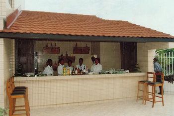 Poolside Bar