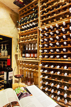 Hotel Bar