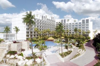 Sonesta Maho Beach All Inclusive Resort Casino & Spa image 1