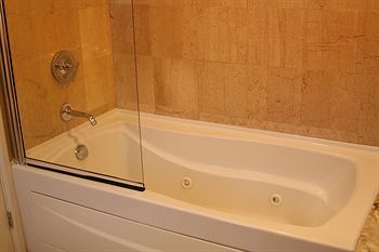 Jetted Tub