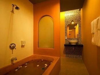 Red Horse Resort photo 3