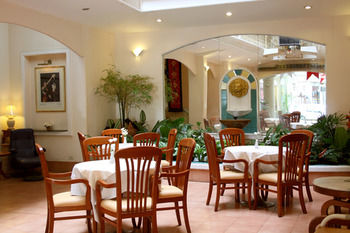 Sri Isan Hotel