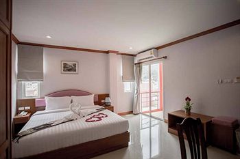 91 Residence Patong Beach photo 2