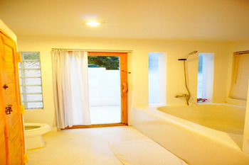 Morning Glory Resort photo 2