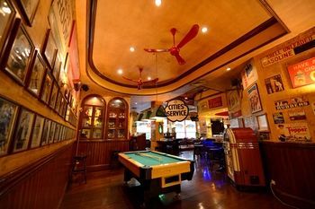 Hotel Bar