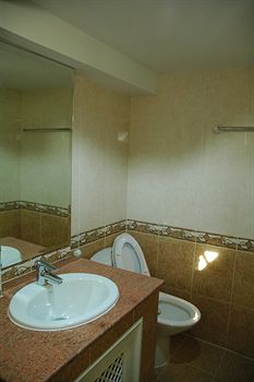 Suvarnabhumi Apartment photo 2