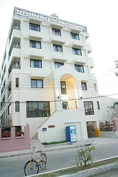 Suvarnabhumi Apartment
