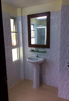 Ruen Narisra Resort photo 5
