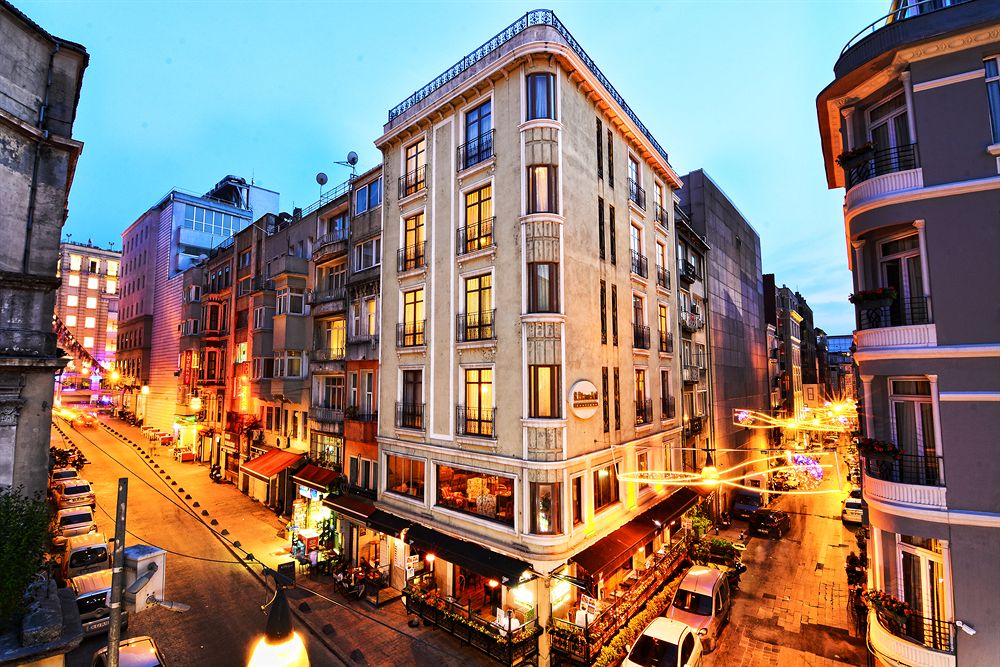 Santa Ottoman Hotel image 1