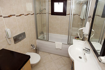 River Garden Holiday Village photo 3