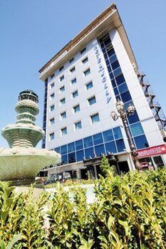 Hotel Uzun Jolly