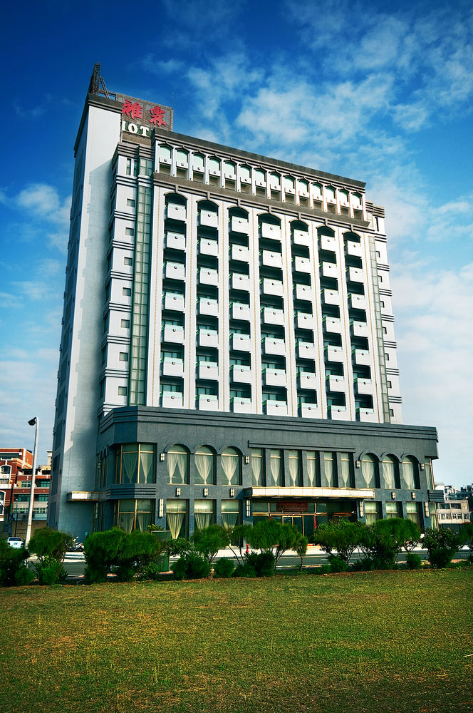 Yaling Hotel image 1