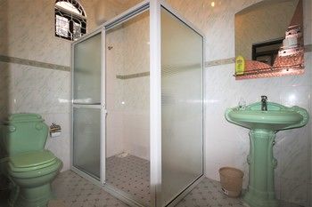 Airport Guesthouse photo 4