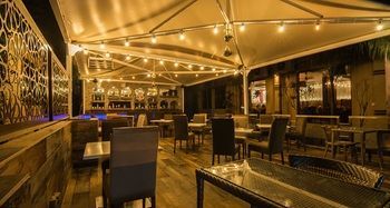 Hotel Bar