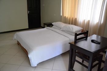 Mahale Classic Lodge photo 5