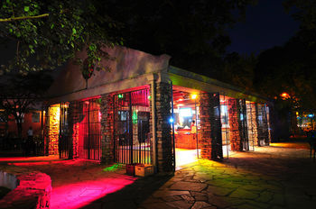 Hotel Bar
