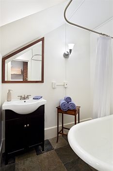 The Canal Park Inn photo 2