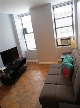 Uptown Manhattan Deluxe Apartments photo 5