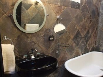 Sugar Hill Suites photo 3