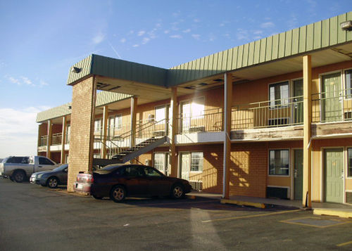 Econo Lodge - Elk City image 1