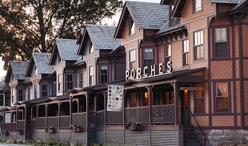 The Porches Inn at Mass MoCA image 1