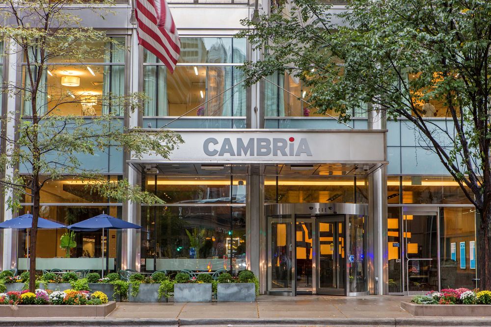 Cambria Hotel & Suites Chicago Magnificent Mile image 1