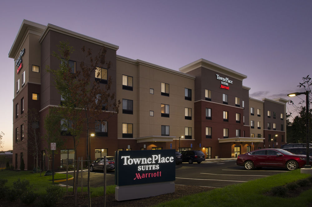 TownePlace Suites by Marriott Alexandria Fort Belvoir image 1