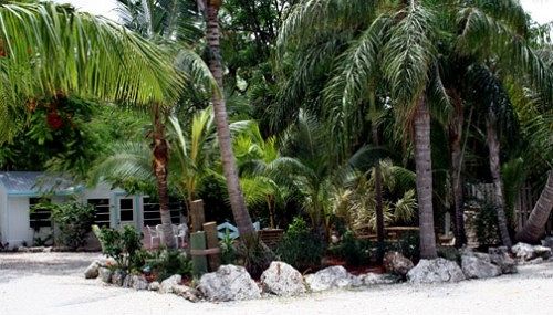 The Pelican Key Largo Cottages image 1