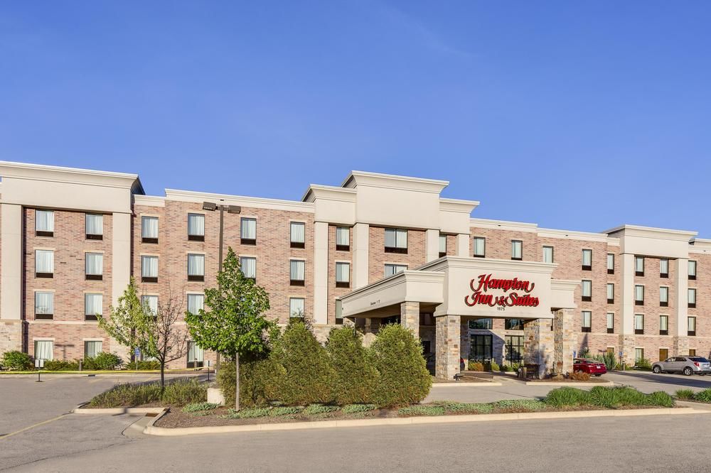 Hampton Inn & Suites West Bend image 1