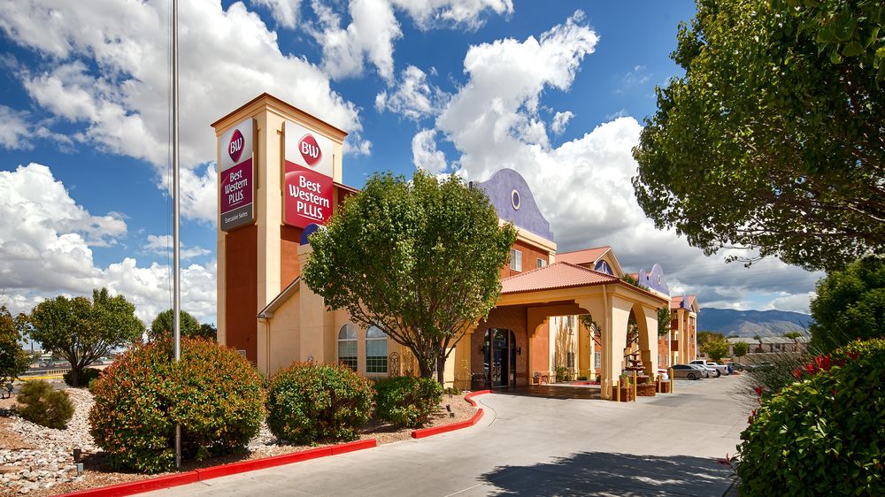 Best Western Plus Executive Suites Albuquerque image 1