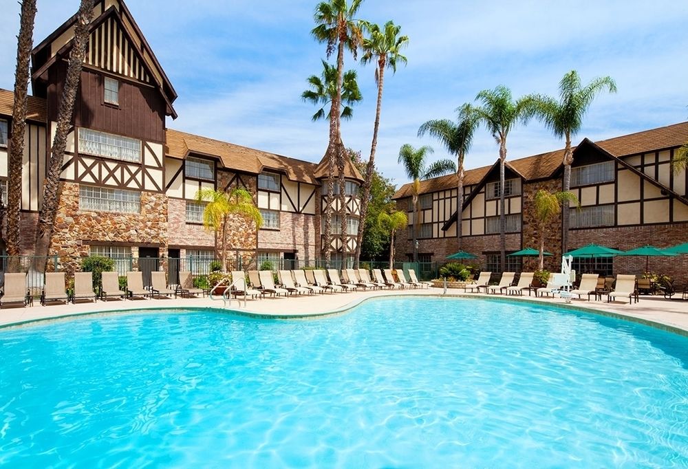 Anaheim Majestic Garden Hotel image 1