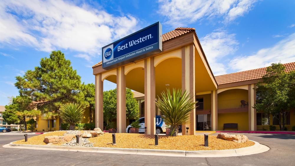 Best Western Airport Albuquerque InnSuites Hotel & Suites image 1