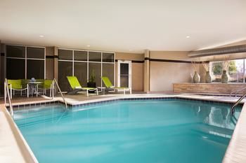 DoubleTree by Hilton Oklahoma City Airport - Tap to explore photos