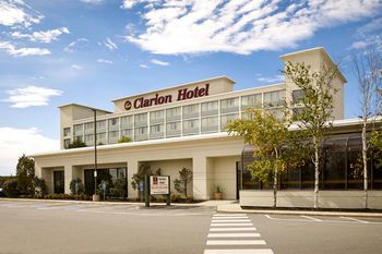 Clarion Hotel Airport Portland image 1