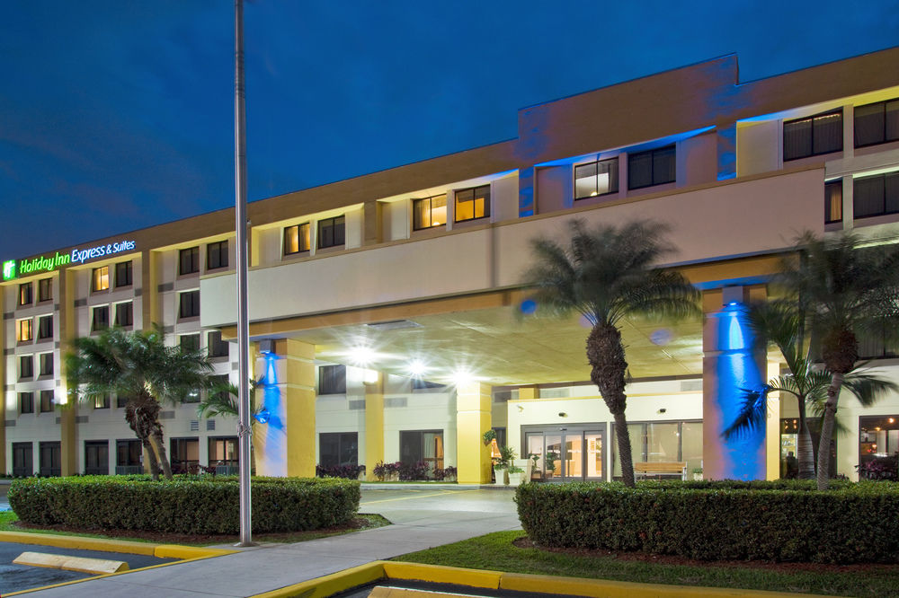 Holiday Inn Express Hotel & Suites Miami - Hialeah image 1