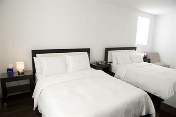 Metro Apartments photo 5