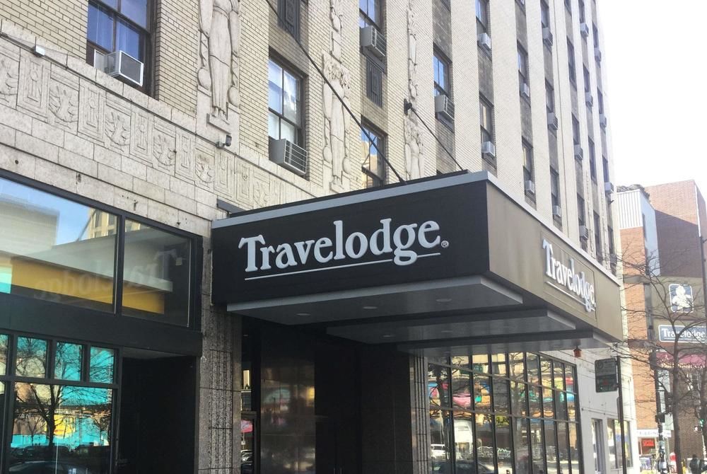 Travelodge by Wyndham Downtown Chicago image 1