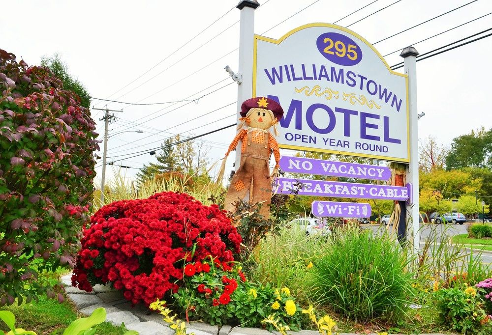 Williamstown Motel image 1