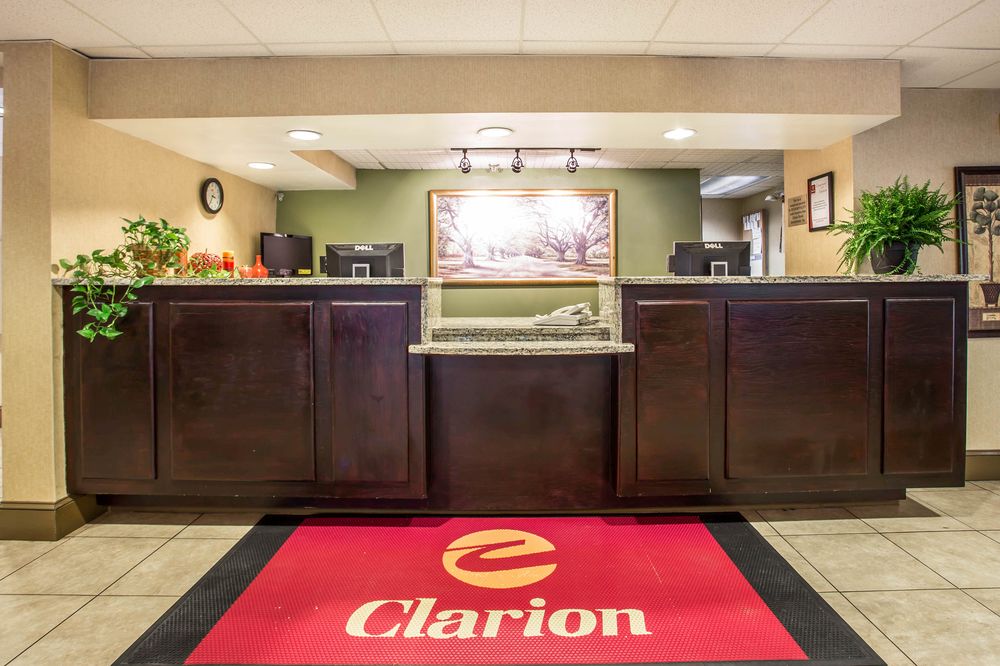 Clarion Inn & Suites Aiken image 1