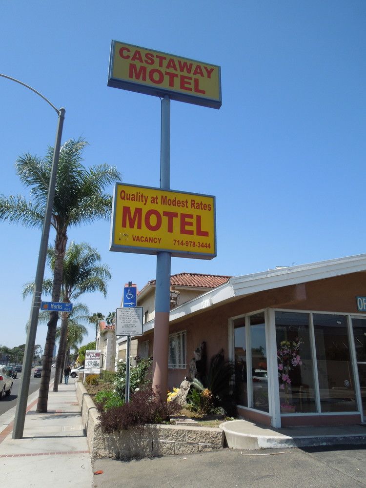 Castaway Motel Orange image 1