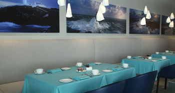 Food Court